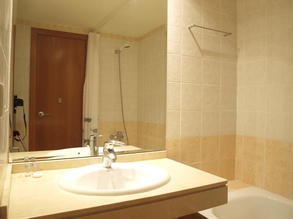 Apartup Yellow Opera View Lägenhet Valencia Exteriör bild
